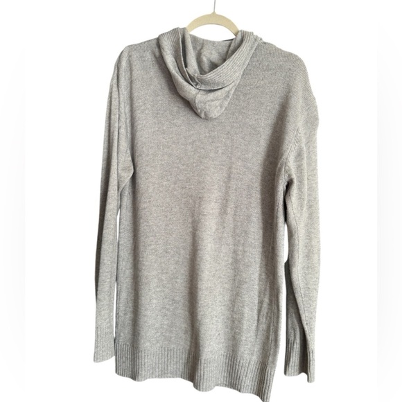 Uniqlo Gray Rayon/Cashmere Blend Cardigan EUC - Picture 2 of 3